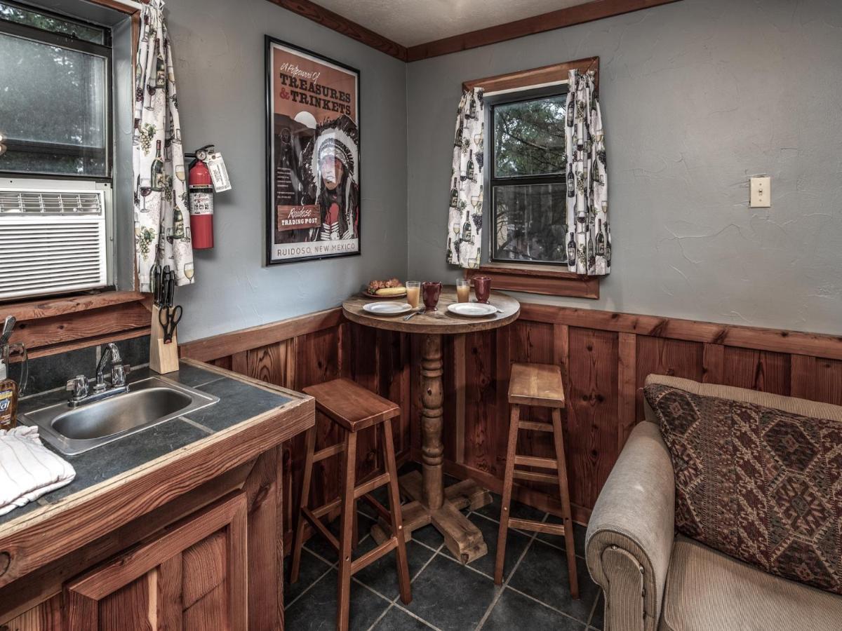 Windchaser, 1 Bedroom, Wood Burning Stove, Midtown, Sleeps 3 Ruidoso Exterior photo